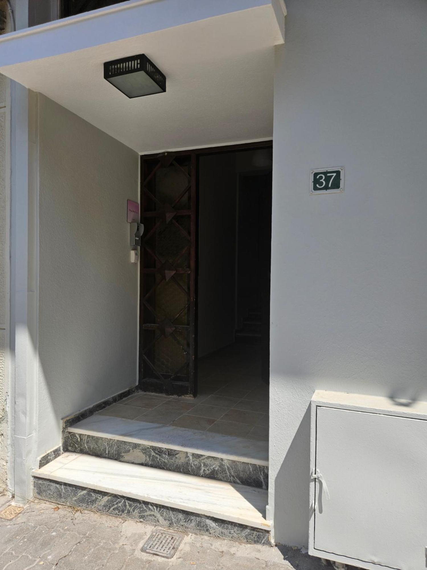 Maggie'S Blissful Escape Apartamento Loutráki Exterior foto